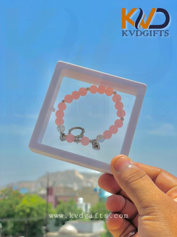 Elegant Pink Bead Bracelet with Heart Charm – Premium Gift Display Packaging